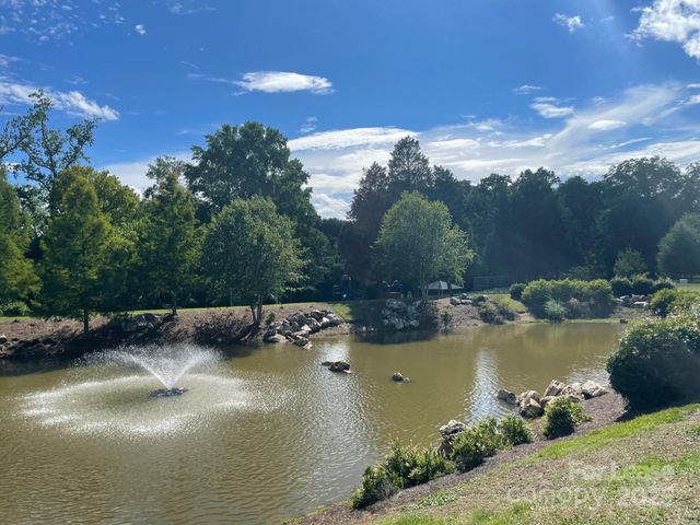 2316 Double Oaks Road, Charlotte, NC 28206