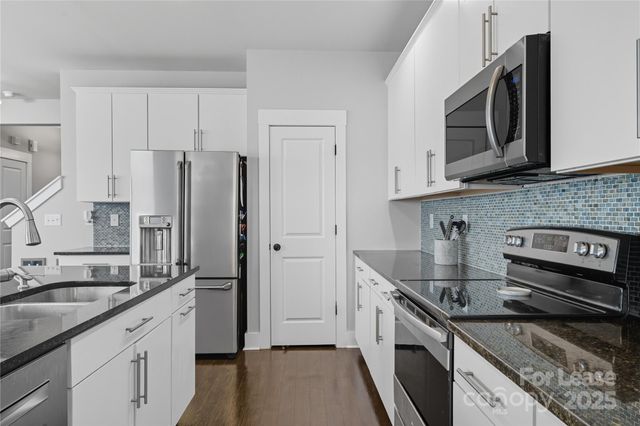 2316 Double Oaks Road, Charlotte, NC 28206