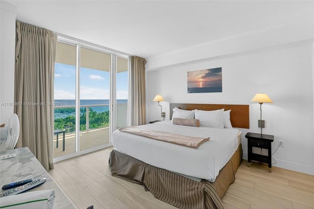 2889 Mcfarlane Rd 1001, Miami, FL 33133