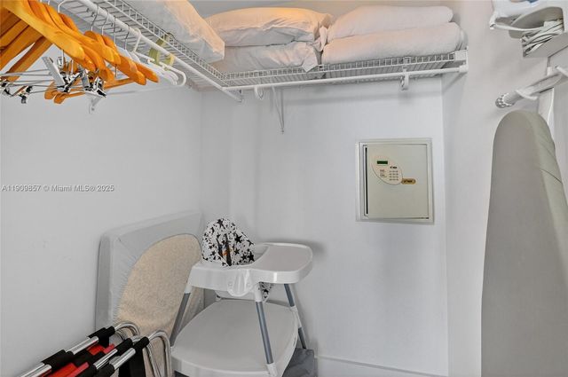 2889 Mcfarlane Rd 1001, Miami, FL 33133