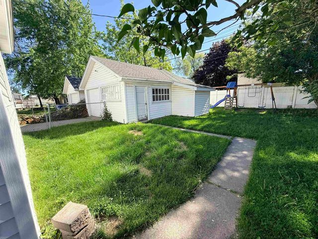 903 S Monroe Street, Bay City, MI 48708
