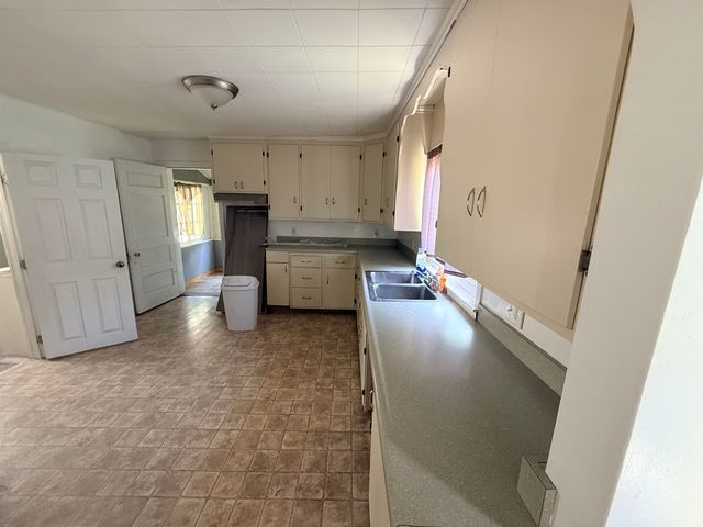 903 S Monroe Street, Bay City, MI 48708
