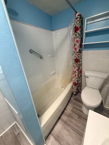 903 S Monroe Street, Bay City, MI 48708