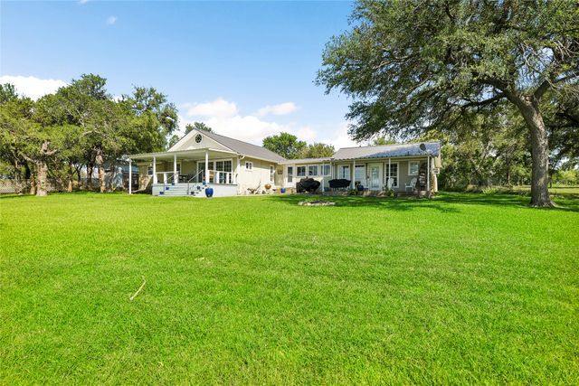 111 Sikes Court, Possum Kingdom Lake, TX 76449
