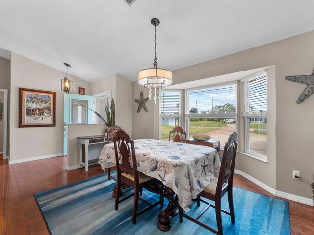 698 Fischer Drive, Sebastian, FL 32958