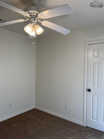 5423 FLO DRIVE, Wichita Falls, TX 76302