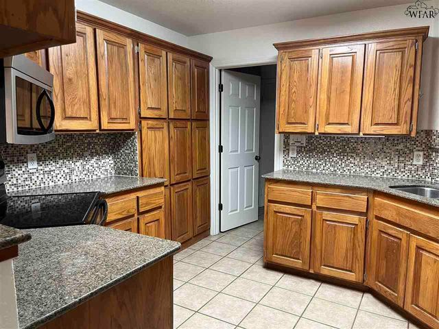 5423 FLO DRIVE, Wichita Falls, TX 76302