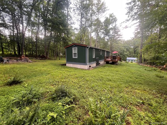 101 Lake Country Lane, Narrowsburg, NY 12764