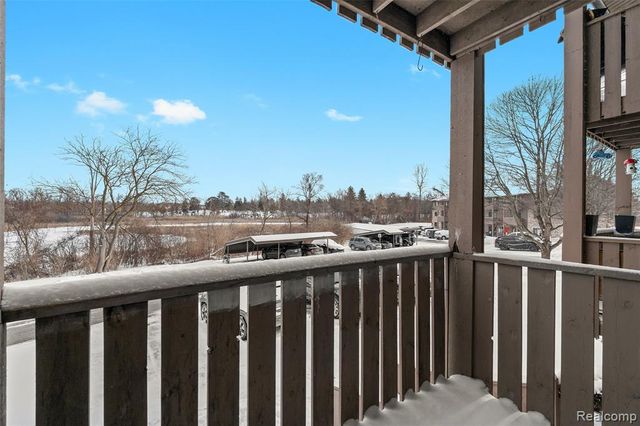 8709 Candlewood Trail 5, Brighton, MI 48116