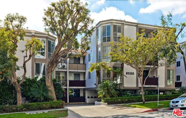 8530 Holloway Drive 422, West Hollywood, CA 90069