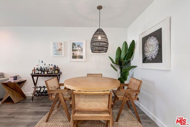 8530 Holloway Drive 422, West Hollywood, CA 90069