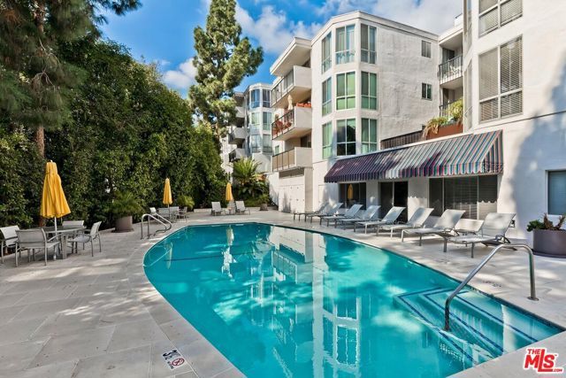8530 Holloway Drive 422, West Hollywood, CA 90069