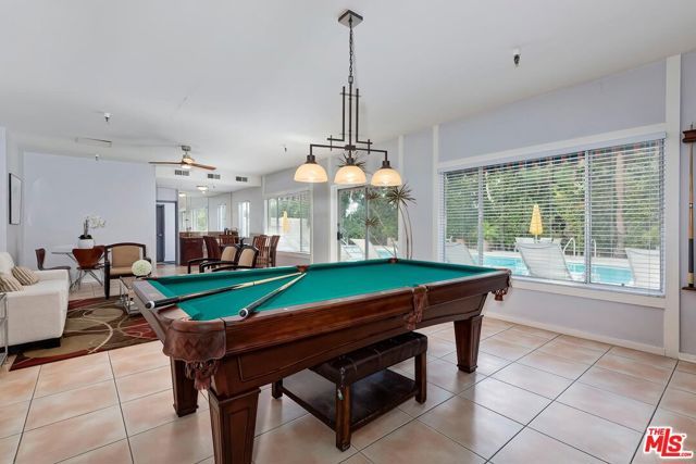 8530 Holloway Drive 422, West Hollywood, CA 90069