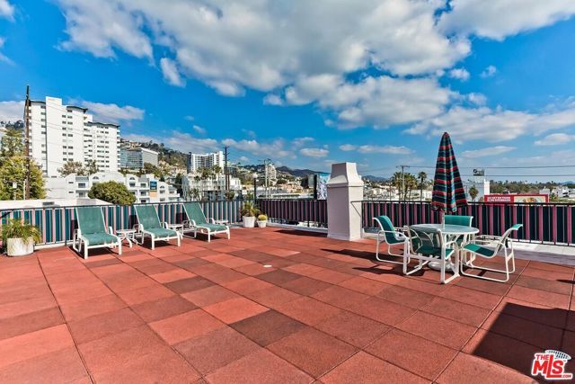 8530 Holloway Drive 422, West Hollywood, CA 90069