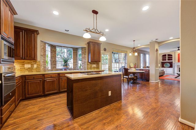 3211 Hickory Grove Lane, Pearland, TX 77584