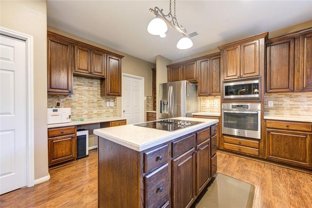 3211 Hickory Grove Lane, Pearland, TX 77584