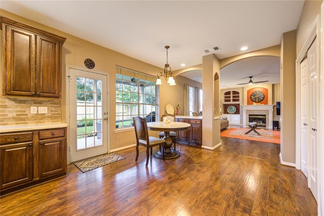 3211 Hickory Grove Lane, Pearland, TX 77584