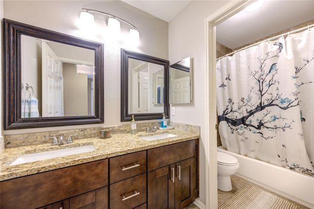 3211 Hickory Grove Lane, Pearland, TX 77584