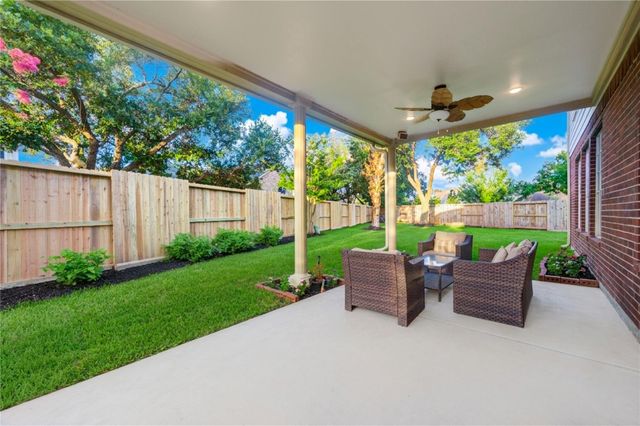 3211 Hickory Grove Lane, Pearland, TX 77584