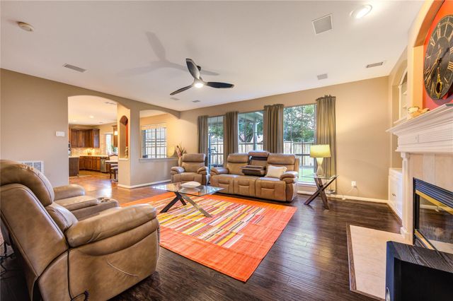 3211 Hickory Grove Lane, Pearland, TX 77584