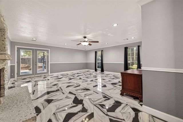 2239 Parkdale Drive, Houston, TX 77339