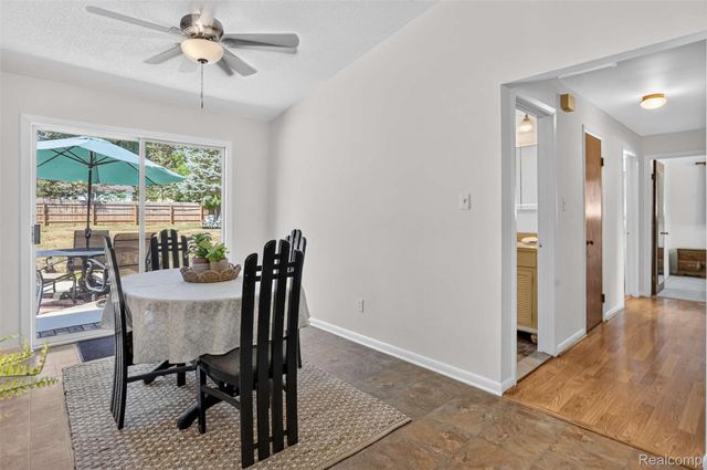 8144 Kenwick Drive, White Lake Charter Township, MI 48386