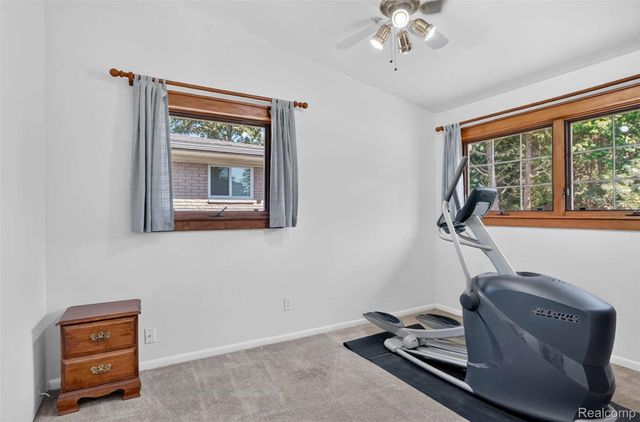 8144 Kenwick Drive, White Lake Charter Township, MI 48386