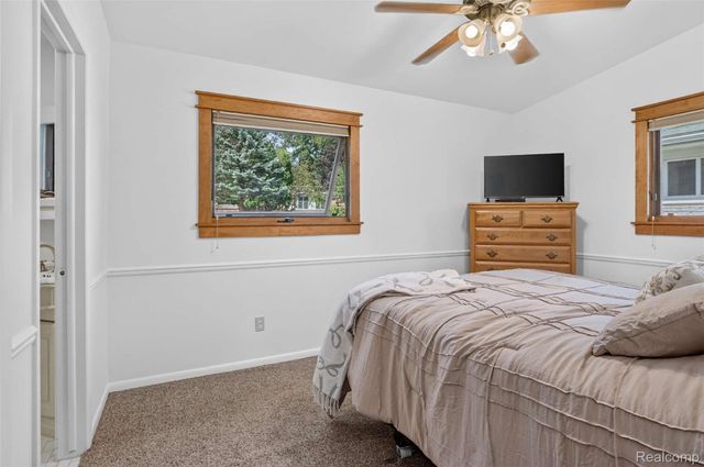 8144 Kenwick Drive, White Lake Charter Township, MI 48386