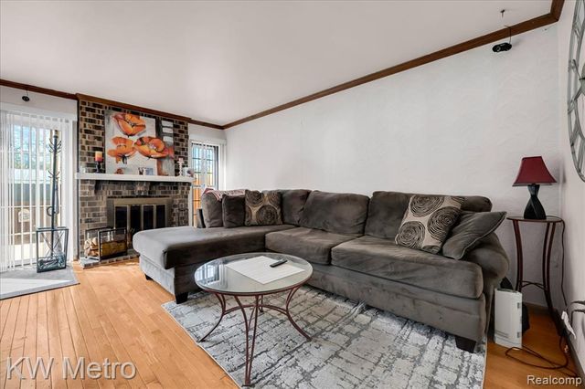 25333 Greenbrooke Drive, Southfield, MI 48033