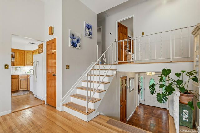 2590 Darnley Place, Yorktown Heights, NY 10598