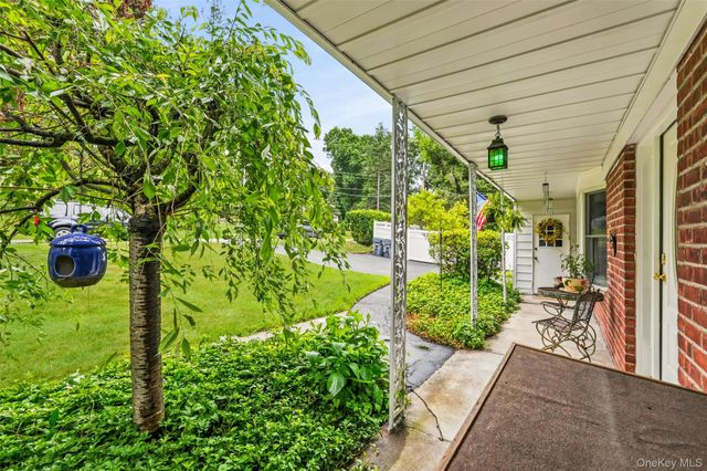 2590 Darnley Place, Yorktown Heights, NY 10598