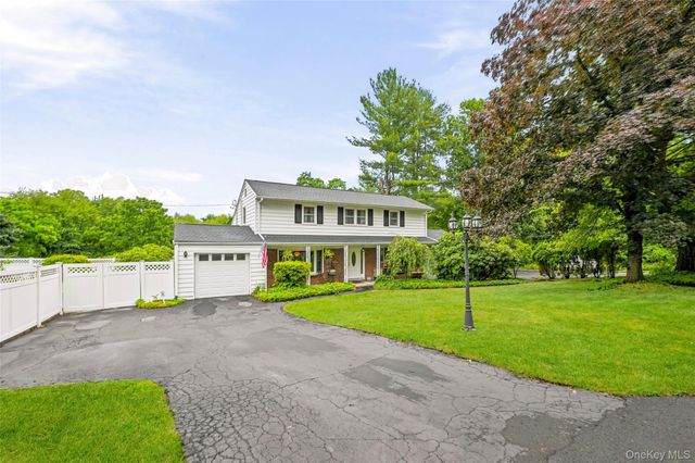2590 Darnley Place, Yorktown Heights, NY 10598
