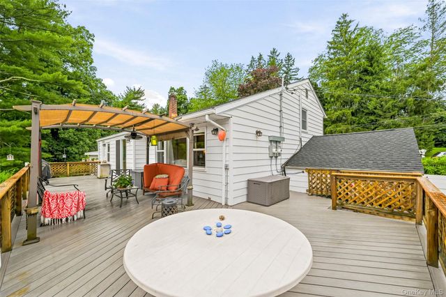 2590 Darnley Place, Yorktown Heights, NY 10598