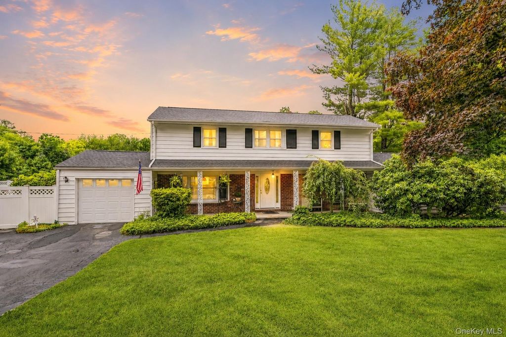 2590 Darnley Place, Yorktown Heights, NY 10598