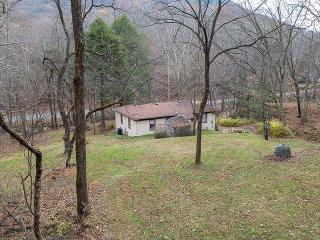 8122 Rich Patch RD, Covington, VA 24426