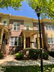 118 Finsbury Street, Durham, NC 27703