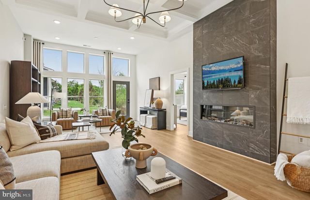 5929 SUNSTON LN, Haymarket, VA 20169