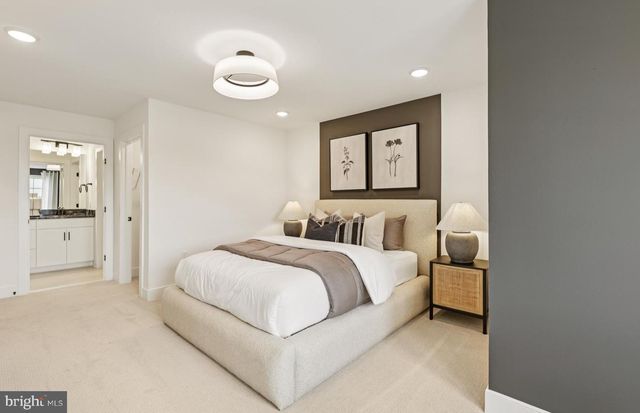 5929 SUNSTON LN, Haymarket, VA 20169