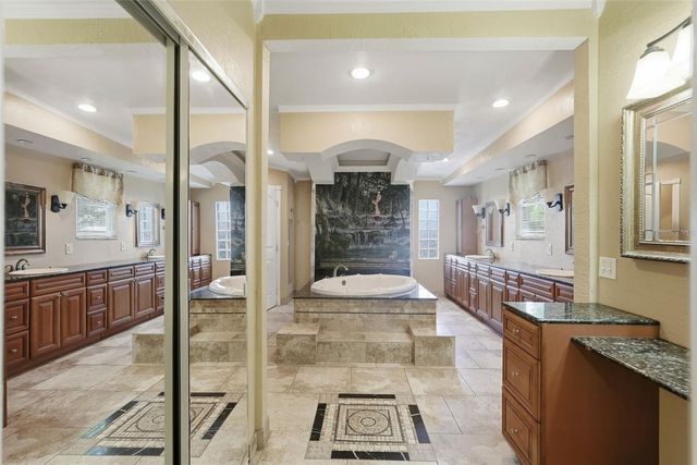4227 2ND AVENUE N, St Petersburg, FL 33713