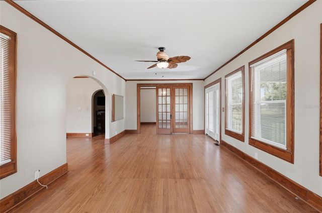 4227 2ND AVENUE N, St Petersburg, FL 33713