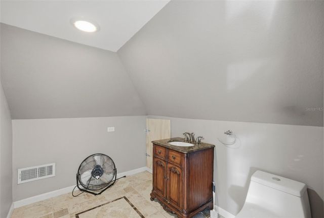 4227 2ND AVENUE N, St Petersburg, FL 33713