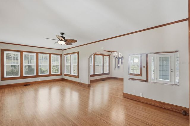 4227 2ND AVENUE N, St Petersburg, FL 33713