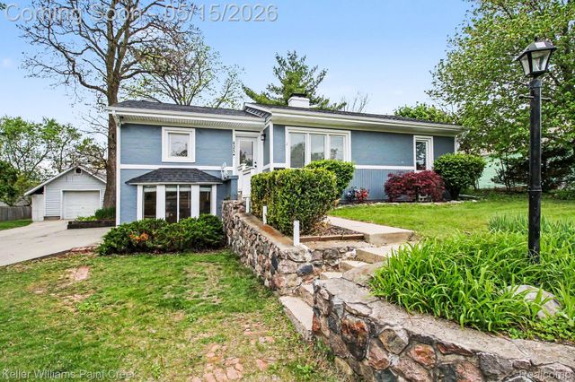 425 Cabinet Street, Milford Village, MI 48381