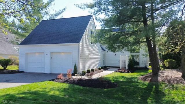 249 Tinkers Trail, Aurora, OH 44202