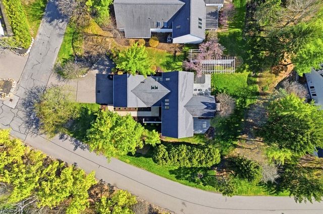 249 Tinkers Trail, Aurora, OH 44202