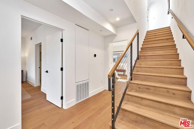 6849 N Figueroa Street, Los Angeles, CA 90042