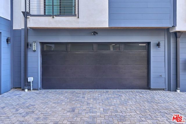 6849 N Figueroa Street, Los Angeles, CA 90042