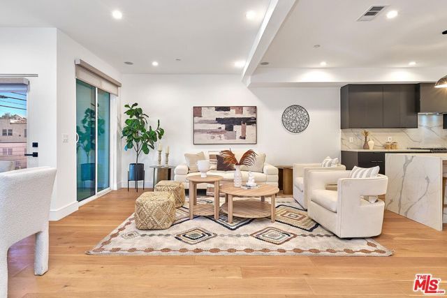 6849 N Figueroa Street, Los Angeles, CA 90042