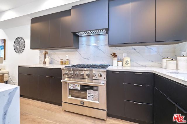 6849 N Figueroa Street, Los Angeles, CA 90042