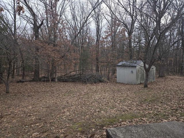 1877 W 16th Avenue, Friendship, WI 53934